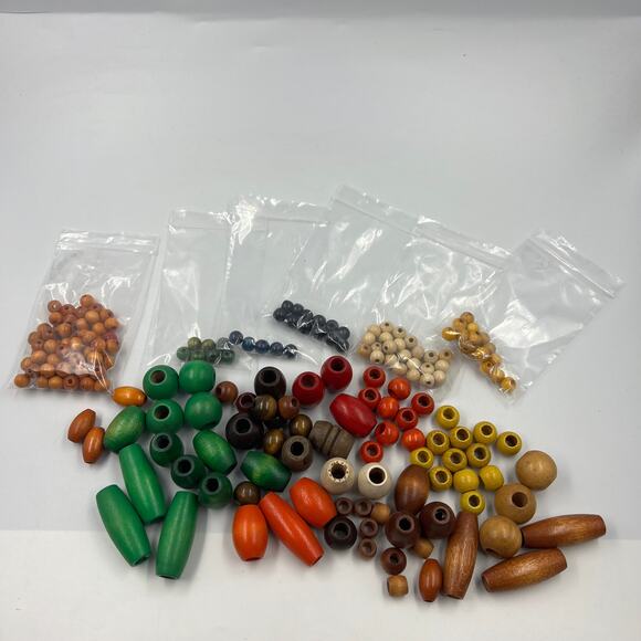 Large Vintage Lot Wooden Macrame Beads 1970's Green Orange Brown Cream - Picture 1 of 8